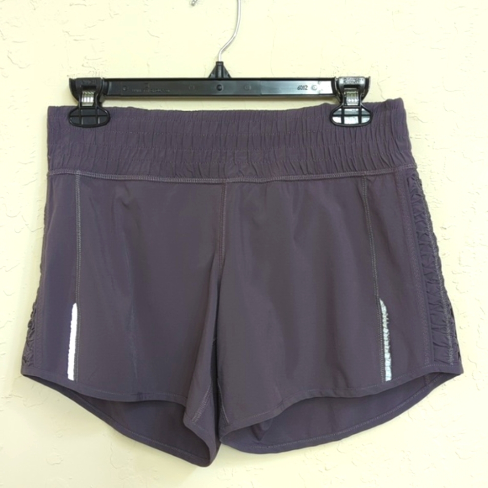 LIKE NEW Lululemon Turbo Run Short Ruffle Lilac Heathered Coal Size 4